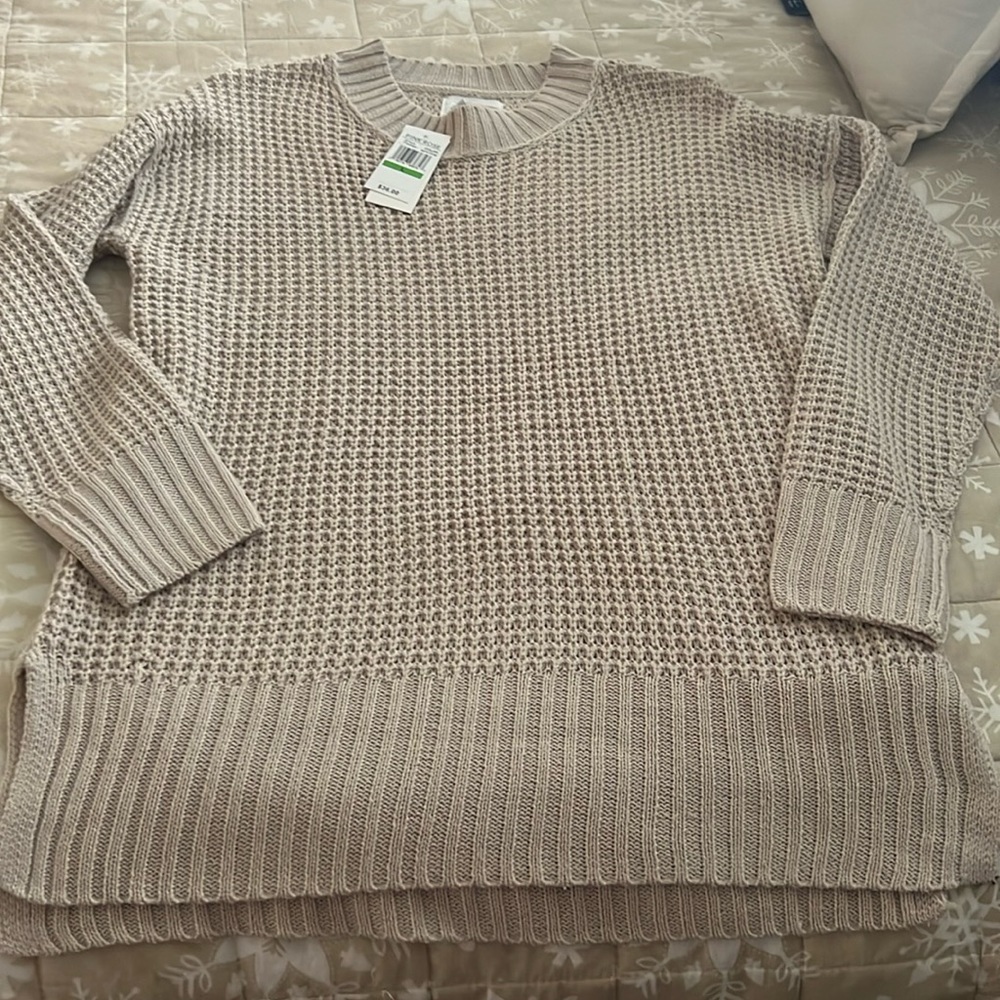 Pink Rose Sweater NWT Size large